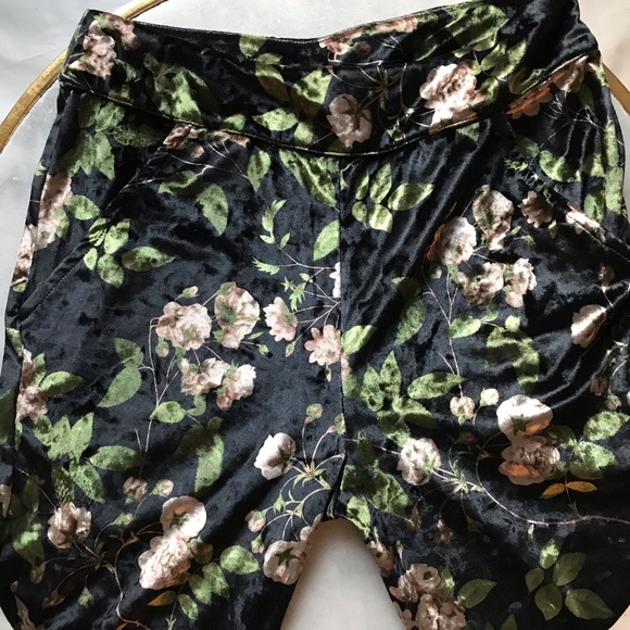 Velvet floral pants - Picture 5 of 5